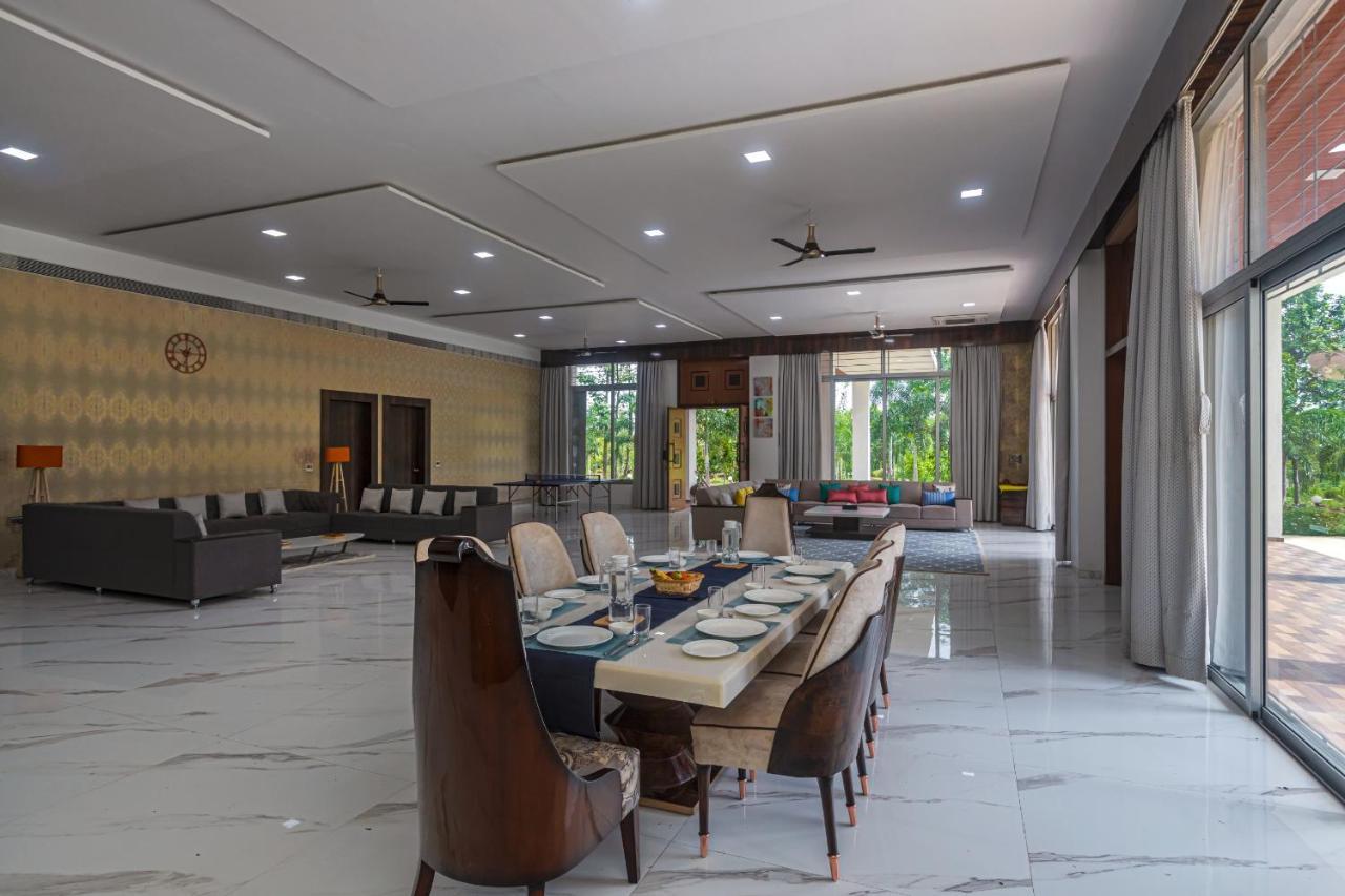 Saffronstays Odyssey, Karjat - 10 Acres Pet-Friendly Estate With Swimming Pool Chinchavli Exterior foto