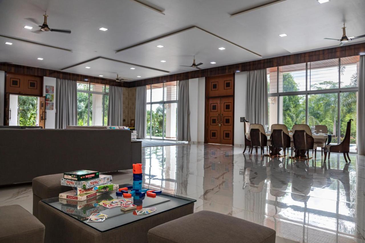 Saffronstays Odyssey, Karjat - 10 Acres Pet-Friendly Estate With Swimming Pool Chinchavli Exterior foto