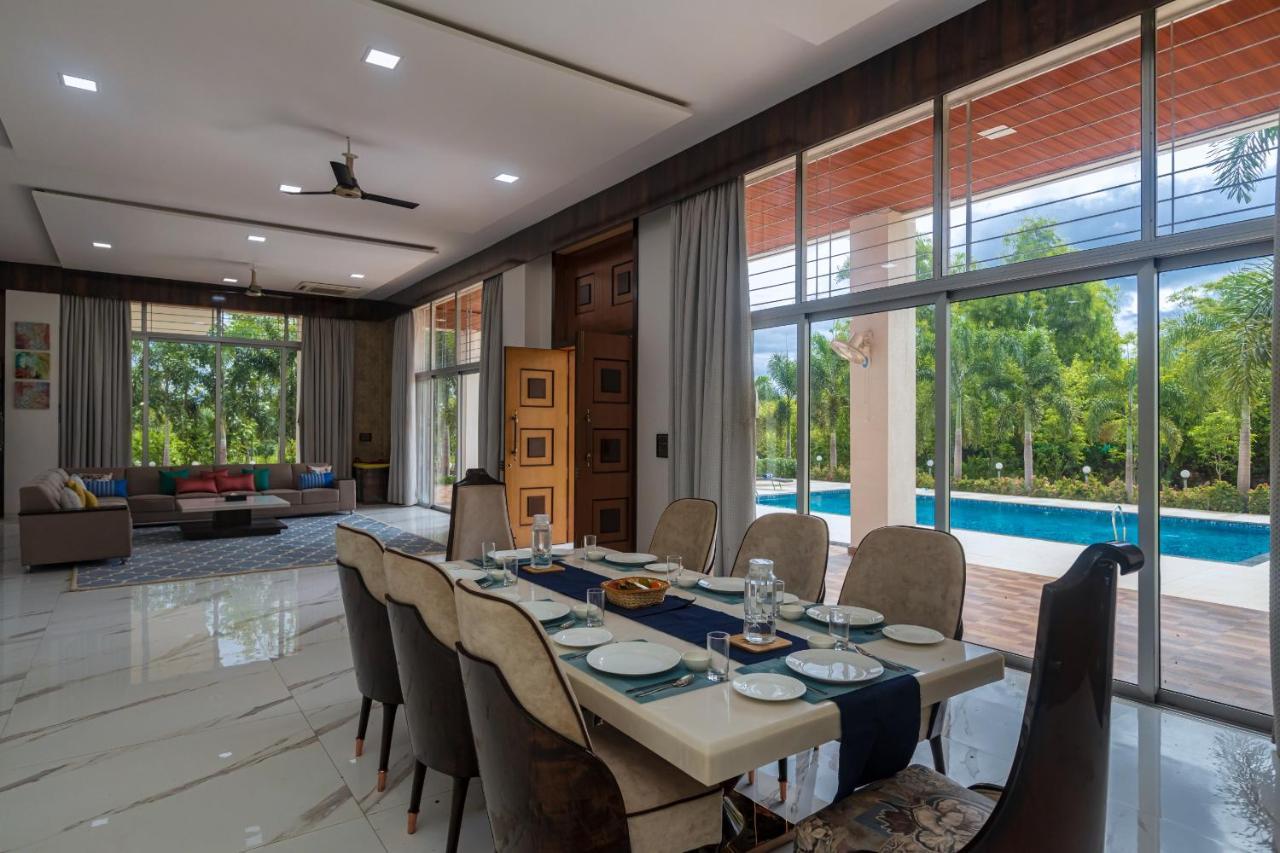 Saffronstays Odyssey, Karjat - 10 Acres Pet-Friendly Estate With Swimming Pool Chinchavli Exterior foto
