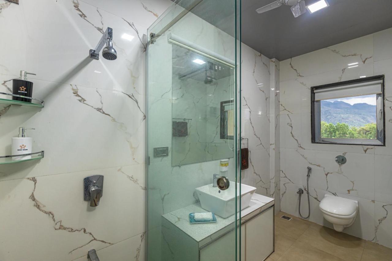 Saffronstays Odyssey, Karjat - 10 Acres Pet-Friendly Estate With Swimming Pool Chinchavli Exterior foto